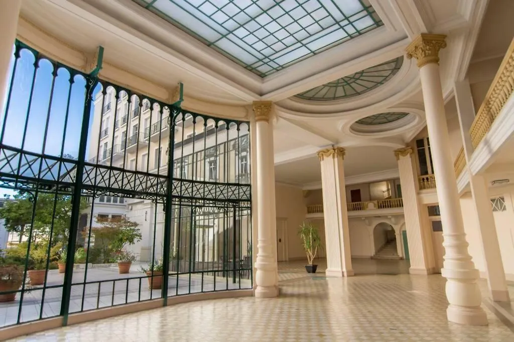 Apartment In Historical Center Of Vichy Palais Belle Epoque ,International