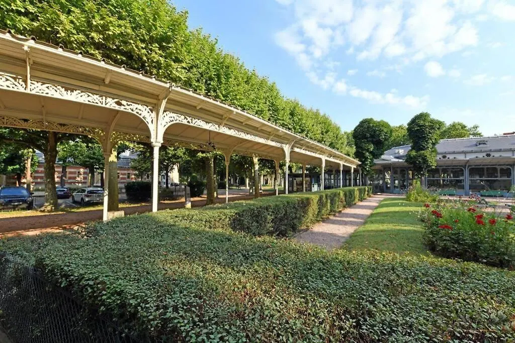 Apartment In Historical Center Of Vichy Palais Belle Epoque ,International