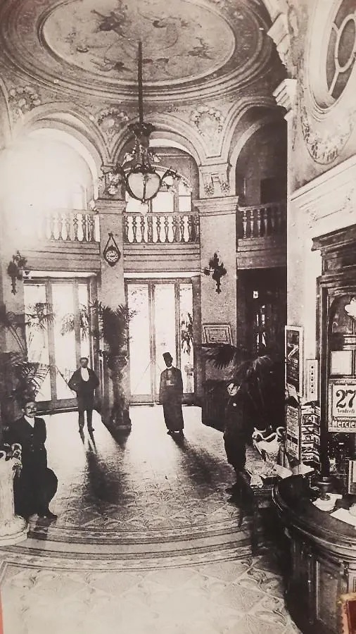 Apartment In Historical Center Of Vichy Palais Belle Epoque ,International Frankrike